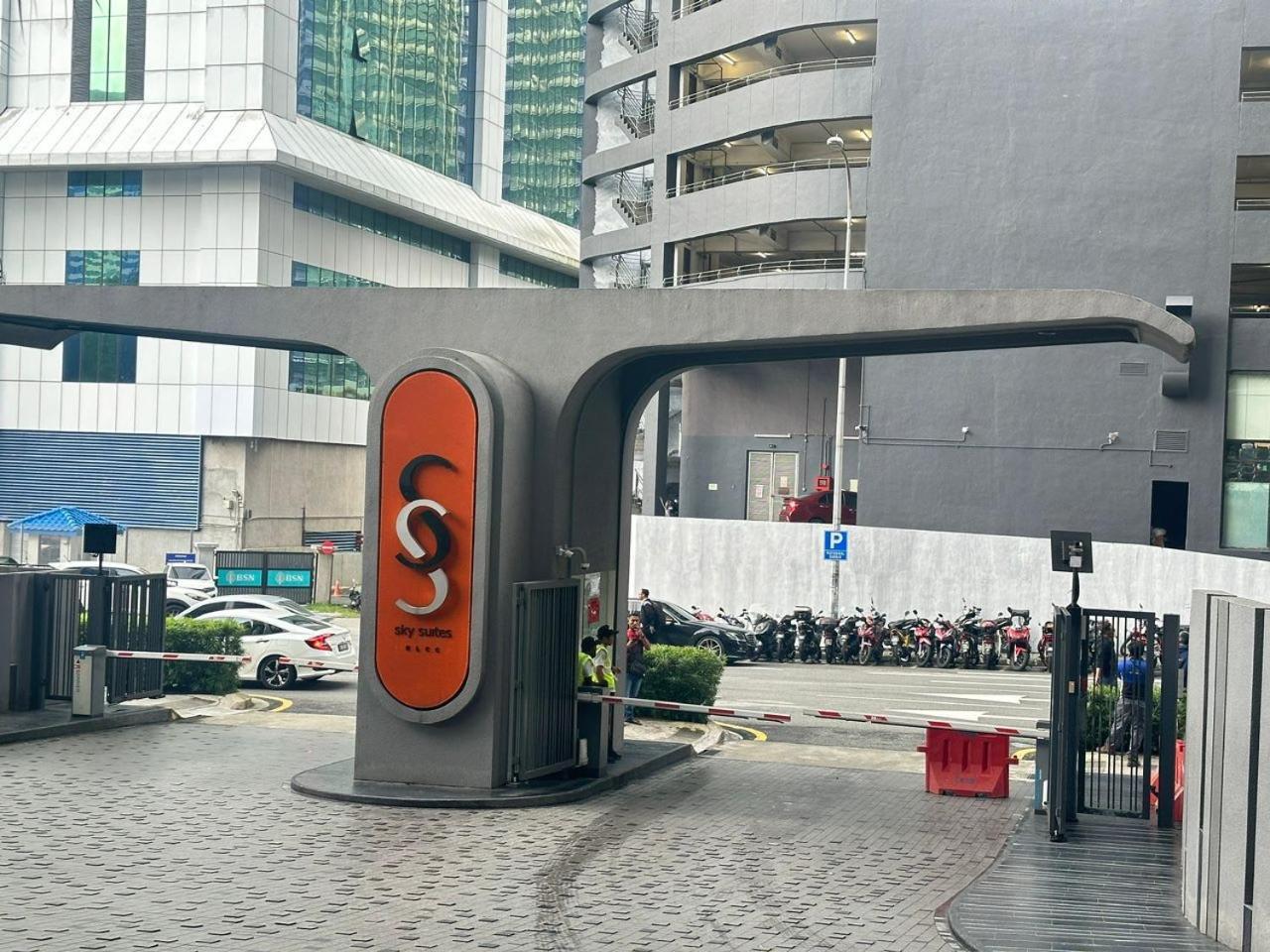 Sky Kl Center *